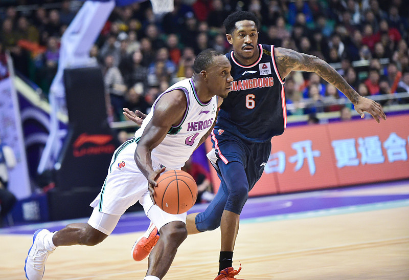 今晚山东男篮强势反弹：葡超节点到来，压力陡增，球探报告显示潜力的简单介绍