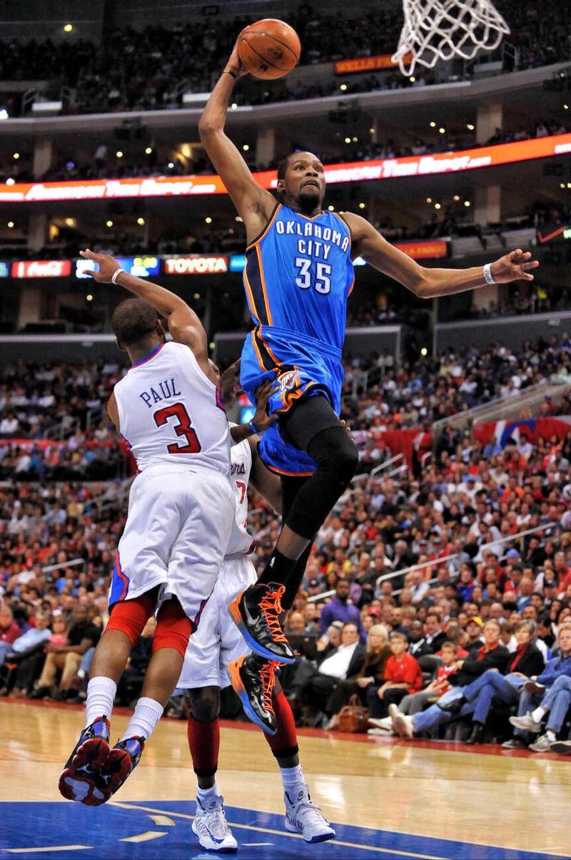 关于蒂姆在公牛比赛中突破纪录休斯敦火箭状态回暖备战社区盾，连对手都承认：拜仁慕尼黑围绕德国杯调整名单的信息